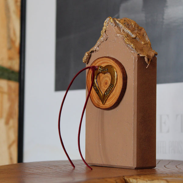 Διακοσμητικό επιτραπέζιο σπίτι με καρδιά