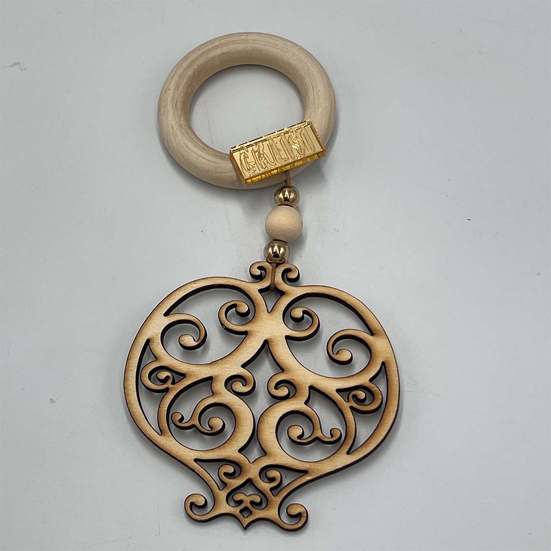 Κρεμαστό γούρι διάτρητο - ξύλινο ρόδι